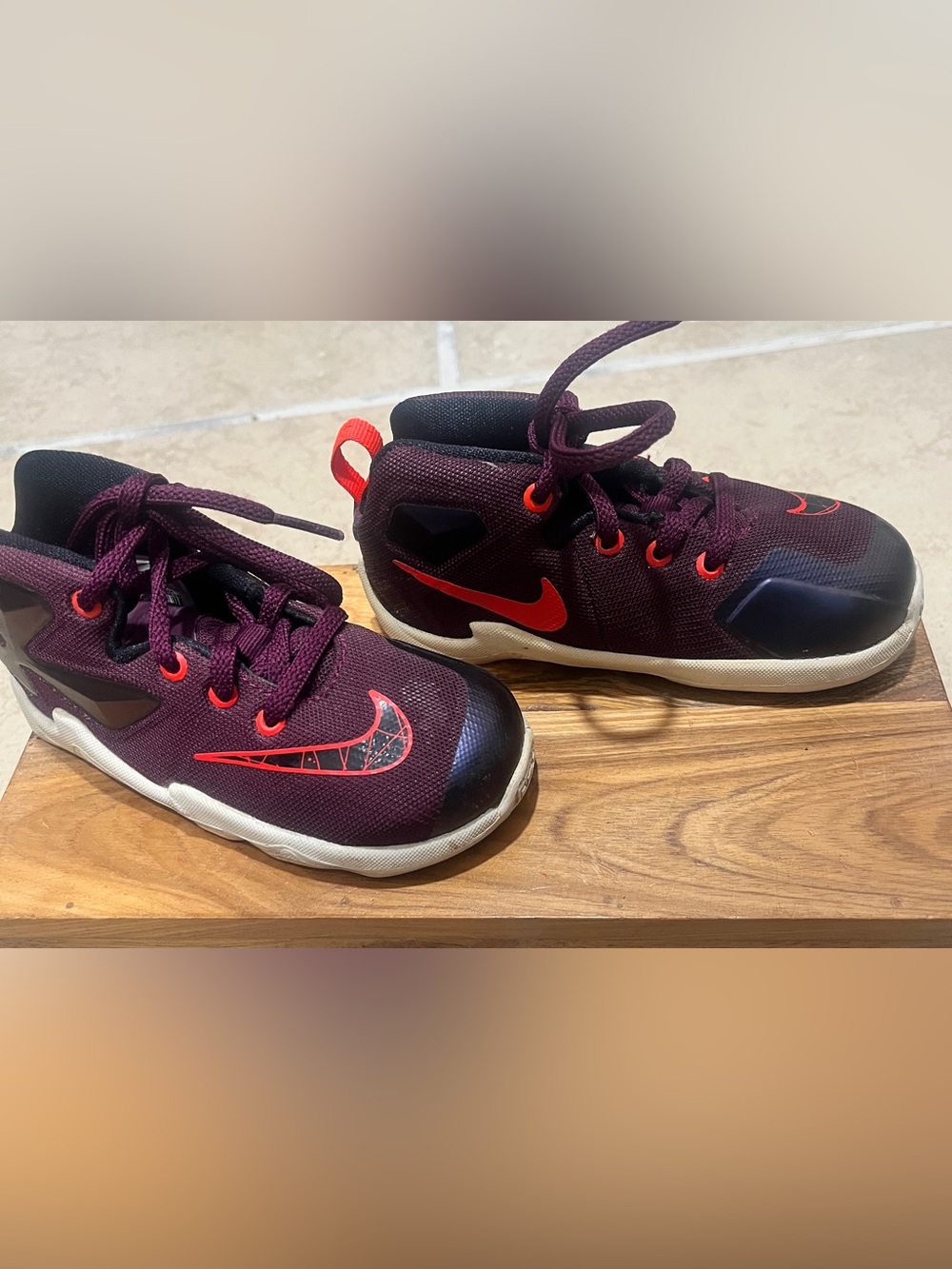 Nike Kids Burgundy and Red Low-Top Sneakers